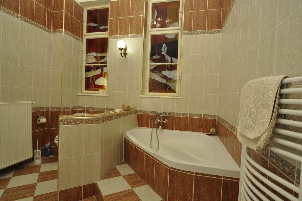 Charming Art Deco Flat Apartment Будапеща Екстериор снимка