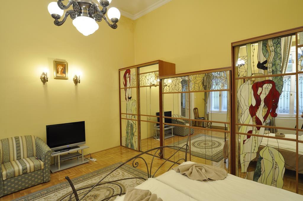 Charming Art Deco Flat Apartment Будапеща Екстериор снимка